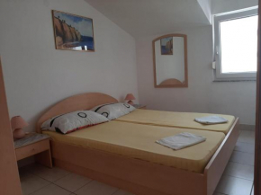 Comfy Holiday Home in Okrug Gornji near Trogir Centre